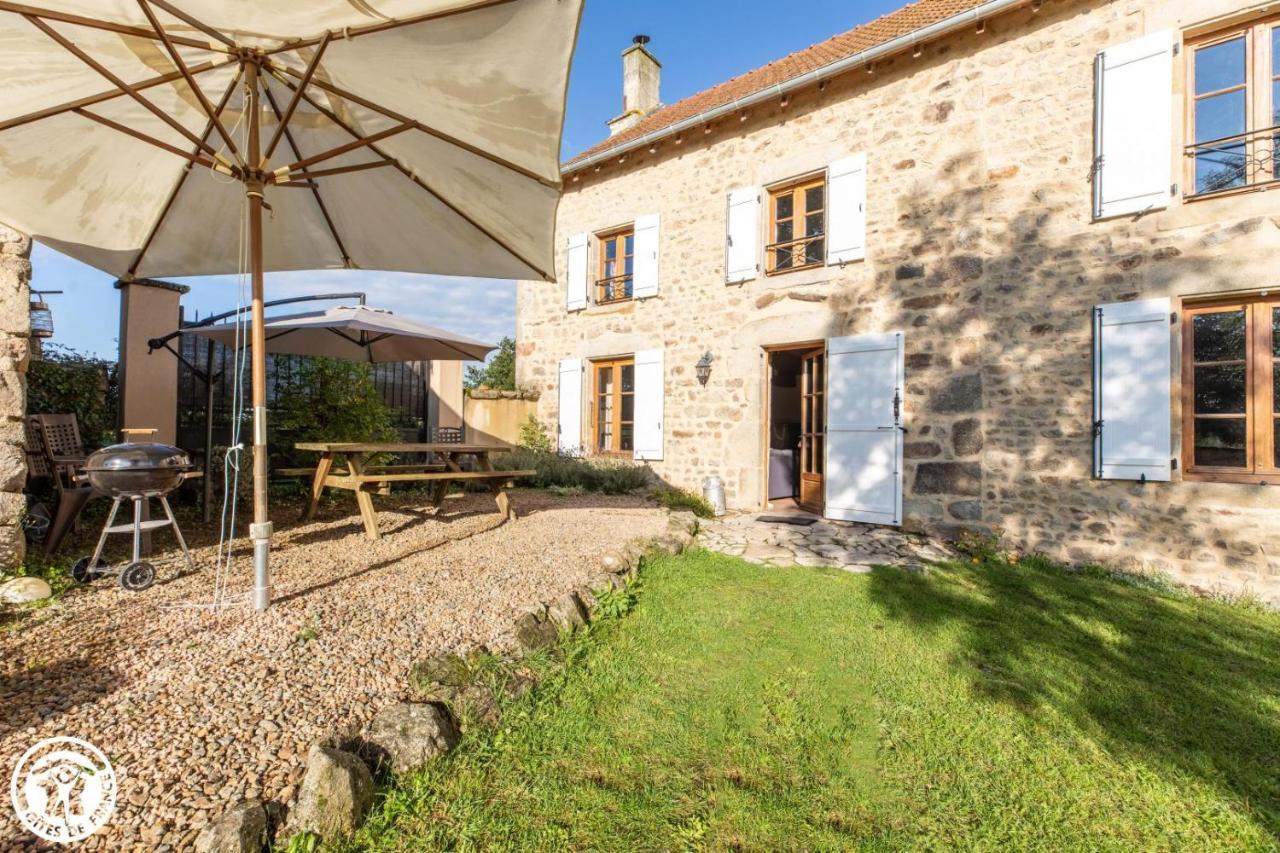 Aux 2 Puys - Gite "Le Lemptegy" Saint-Priest-des-Champs 외부 사진