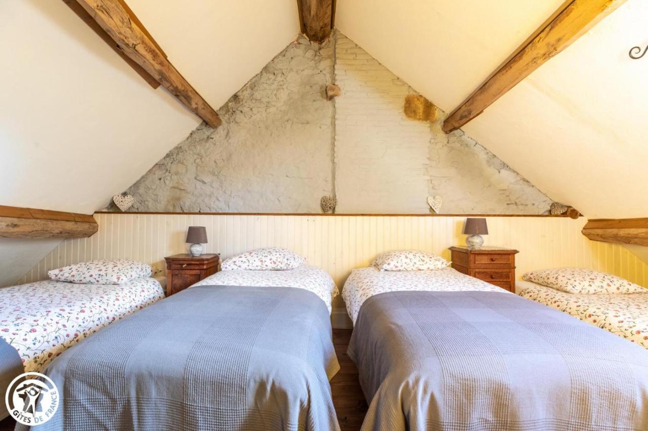 Aux 2 Puys - Gite "Le Lemptegy" Saint-Priest-des-Champs 외부 사진
