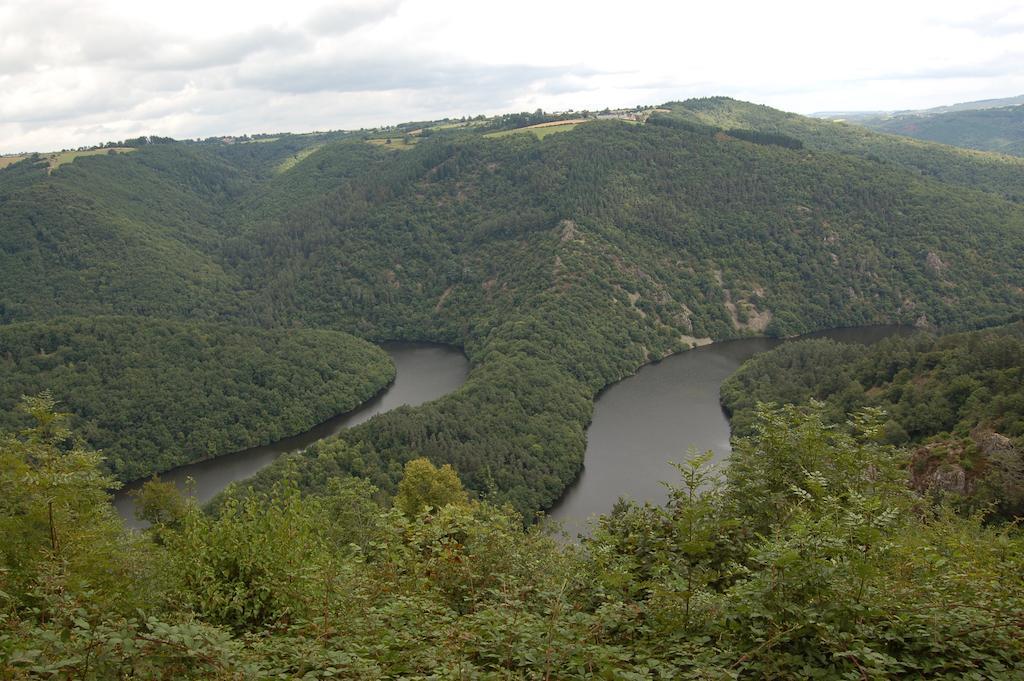 Aux 2 Puys - Gite "Le Lemptegy" Saint-Priest-des-Champs 외부 사진